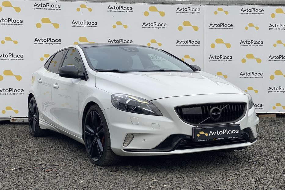 Продам Volvo V40 RDesign Carbon Edition 2015 года в Луцке