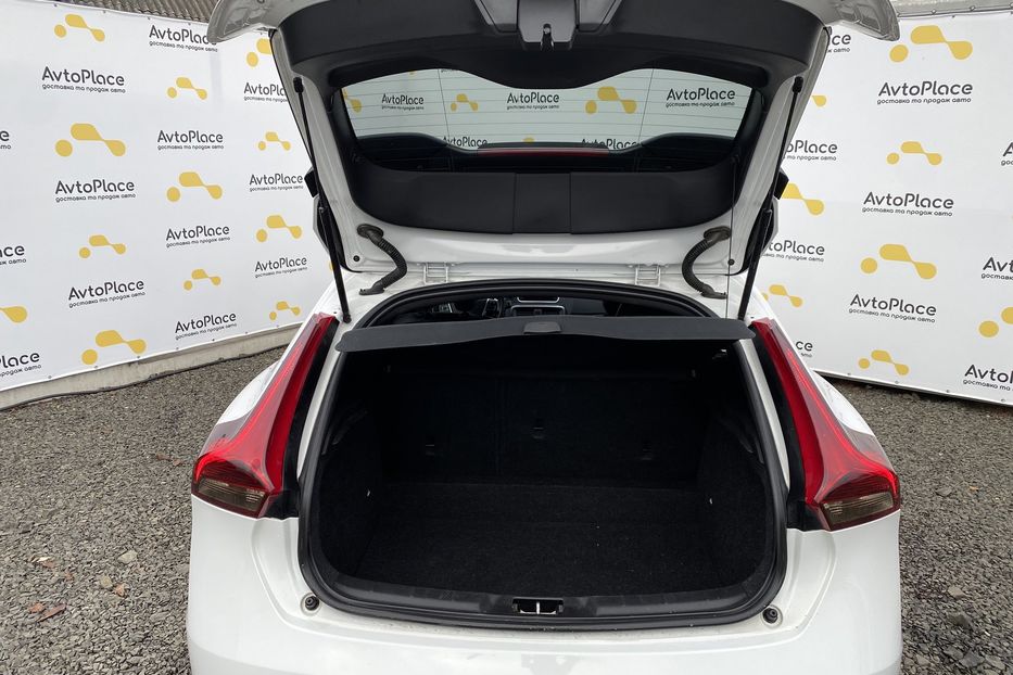 Продам Volvo V40 RDesign Carbon Edition 2015 года в Луцке