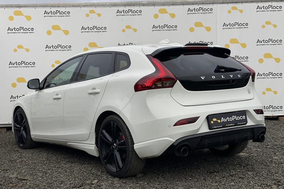 Продам Volvo V40 RDesign Carbon Edition 2015 года в Луцке