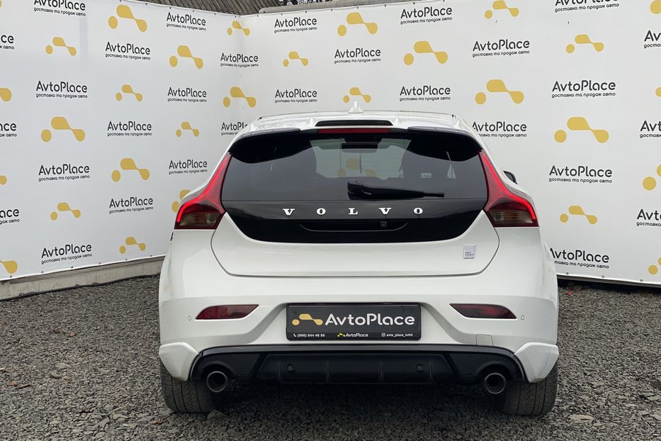 Продам Volvo V40 RDesign Carbon Edition 2015 года в Луцке