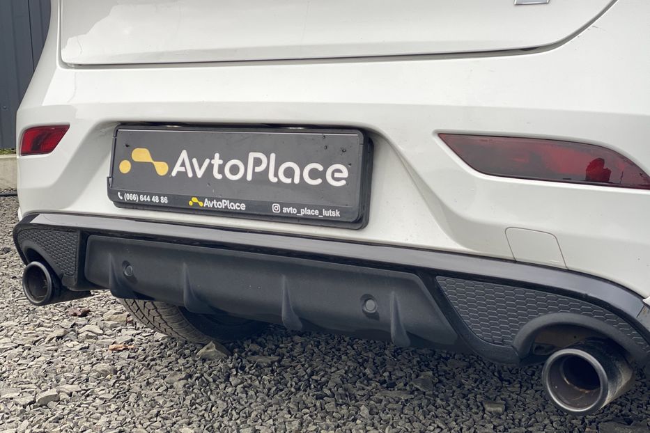 Продам Volvo V40 RDesign Carbon Edition 2015 года в Луцке