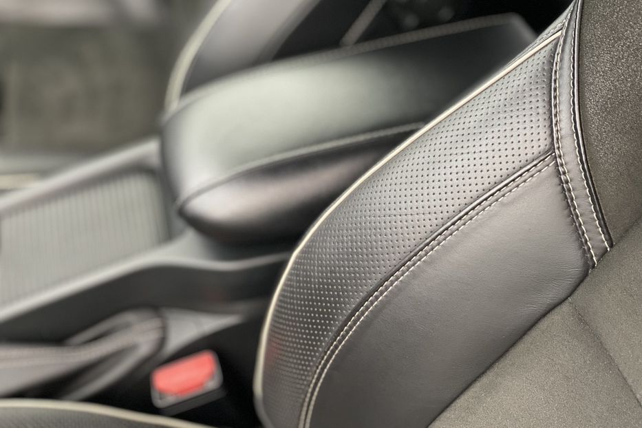 Продам Volvo V40 RDesign Carbon Edition 2015 года в Луцке