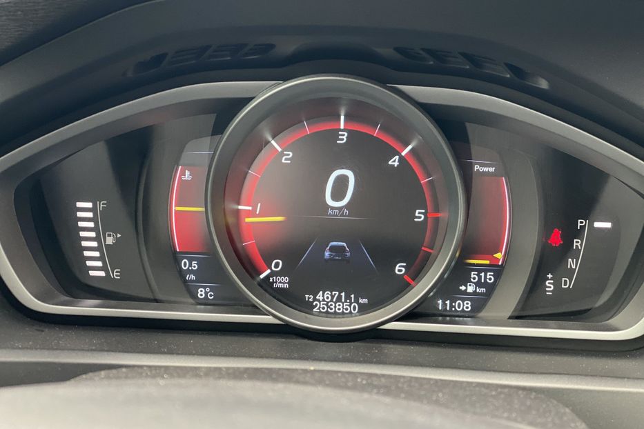 Продам Volvo V40 RDesign Carbon Edition 2015 года в Луцке