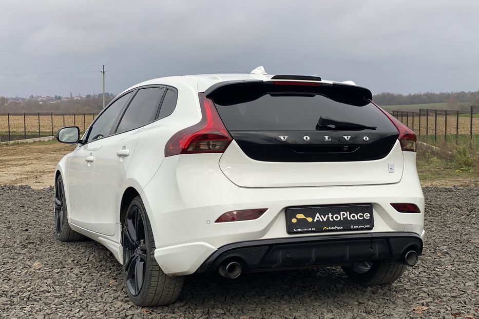 Продам Volvo V40 RDesign Carbon Edition 2015 года в Луцке