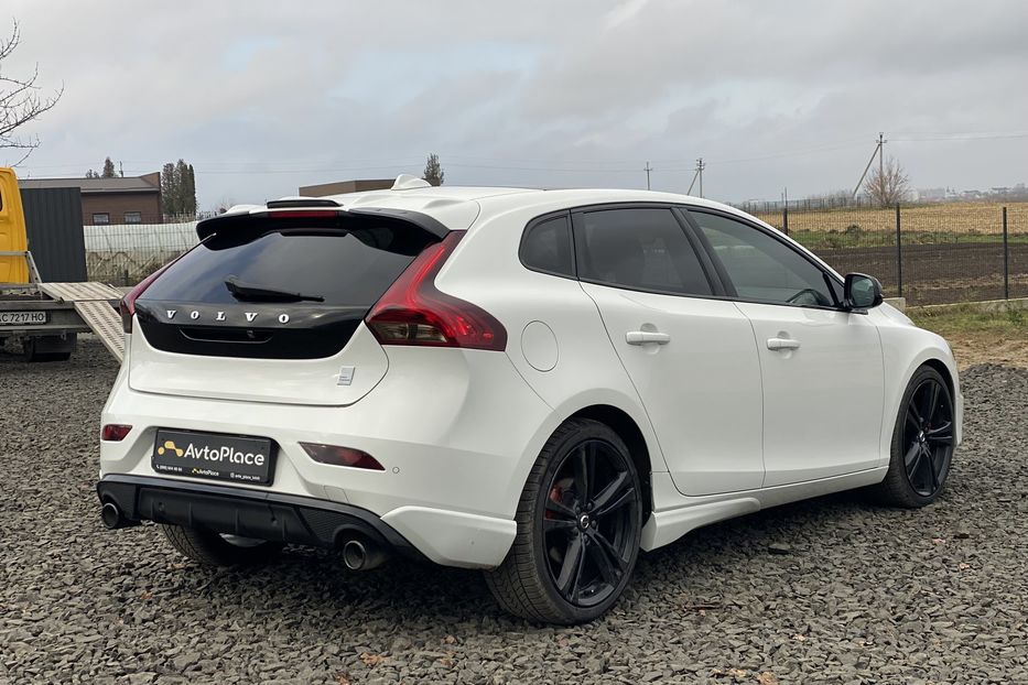 Продам Volvo V40 RDesign Carbon Edition 2015 года в Луцке