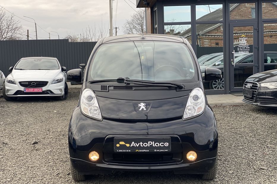 Продам Peugeot iOn 2015 года в Луцке
