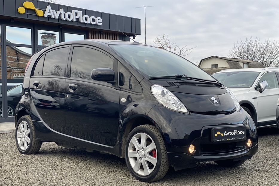 Продам Peugeot iOn 2015 года в Луцке