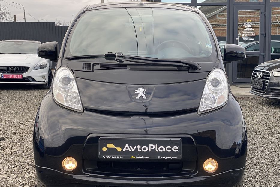 Продам Peugeot iOn 2015 года в Луцке