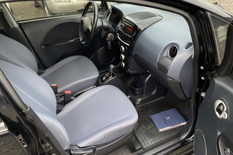 Продам Peugeot iOn 2015 года в Луцке