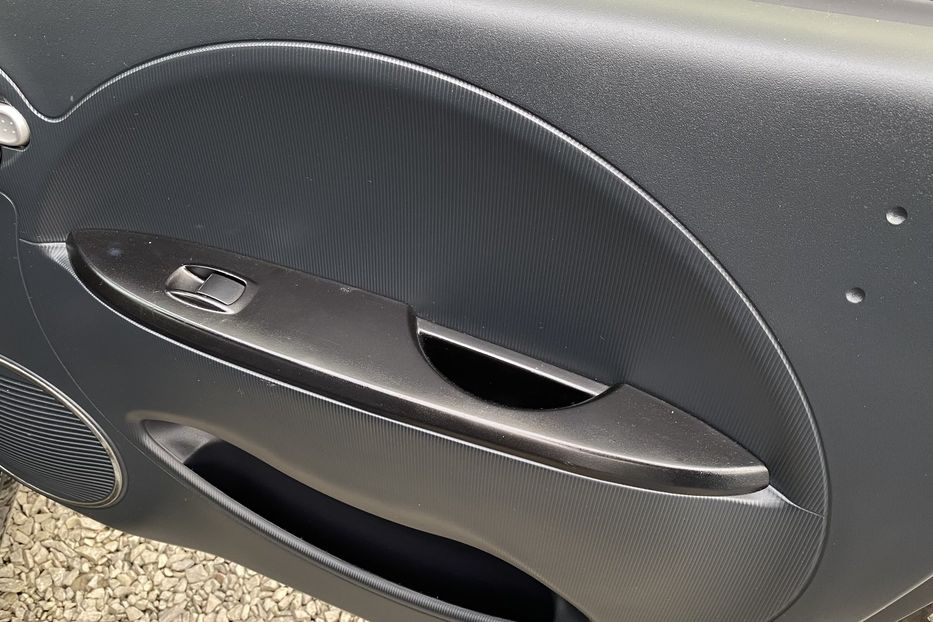 Продам Peugeot iOn 2015 года в Луцке