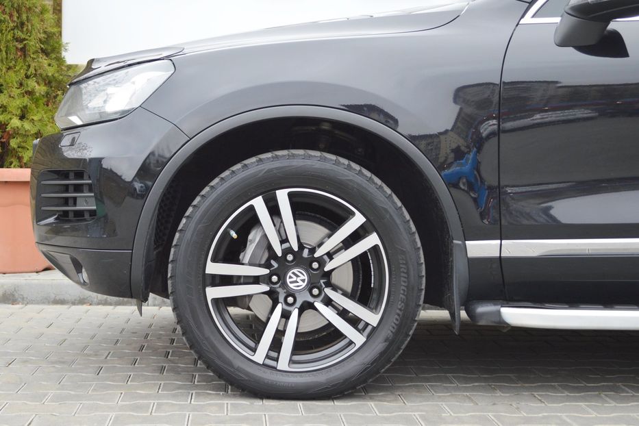 Продам Volkswagen Touareg 2013 года в Одессе