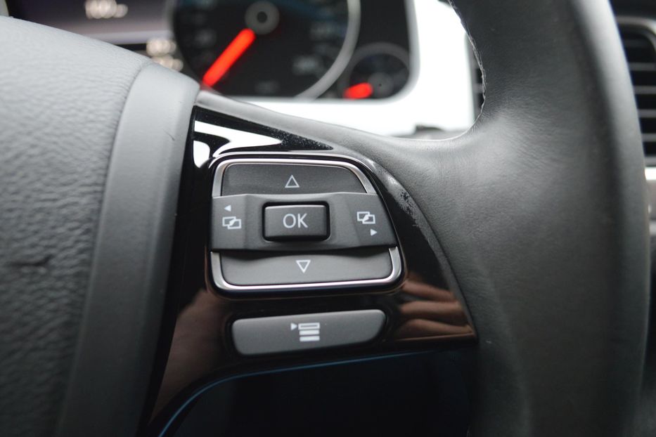 Продам Volkswagen Touareg 2013 года в Одессе