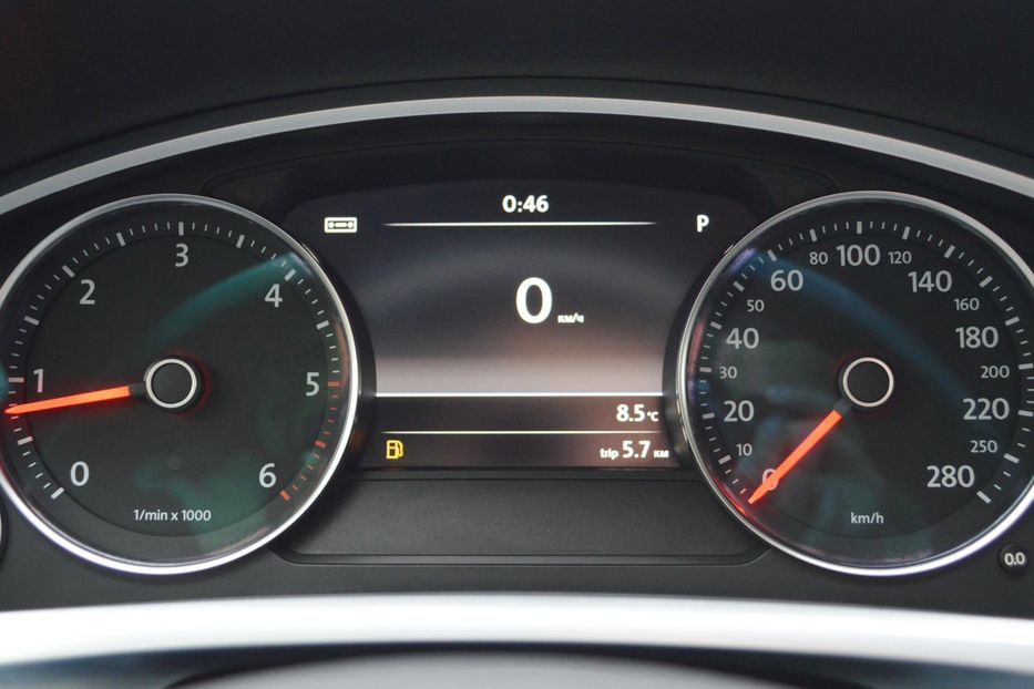 Продам Volkswagen Touareg 2013 года в Одессе