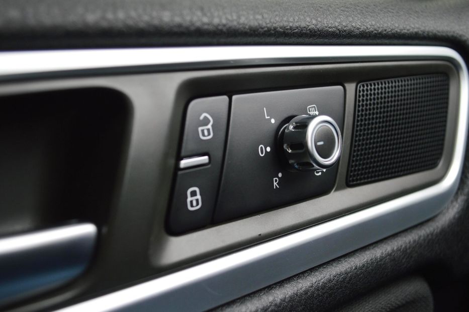 Продам Volkswagen Touareg 2013 года в Одессе