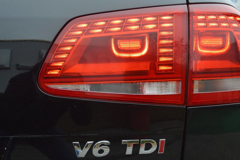 Продам Volkswagen Touareg 2013 года в Одессе