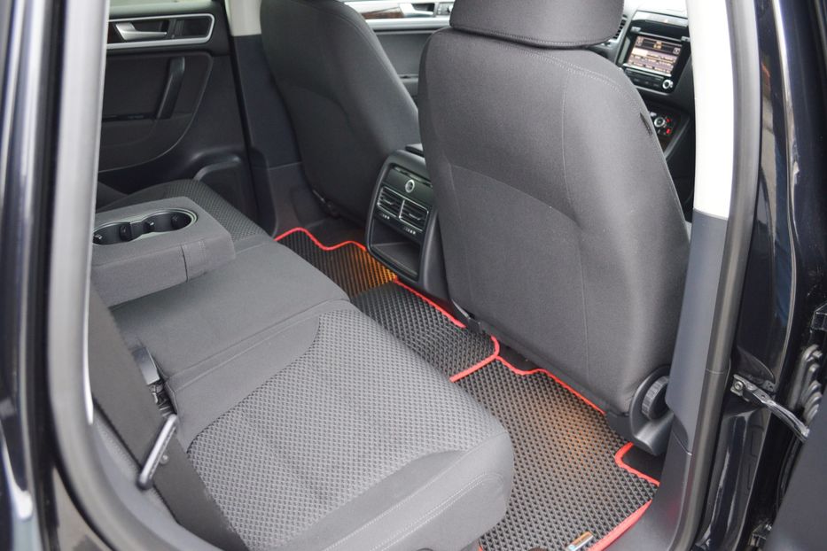 Продам Volkswagen Touareg 2013 года в Одессе