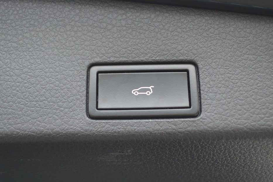 Продам Volkswagen Touareg 2013 года в Одессе