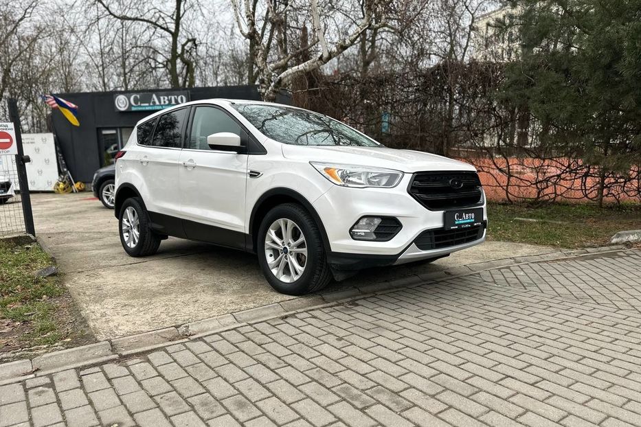 Продам Ford Escape 2019 года в Черновцах