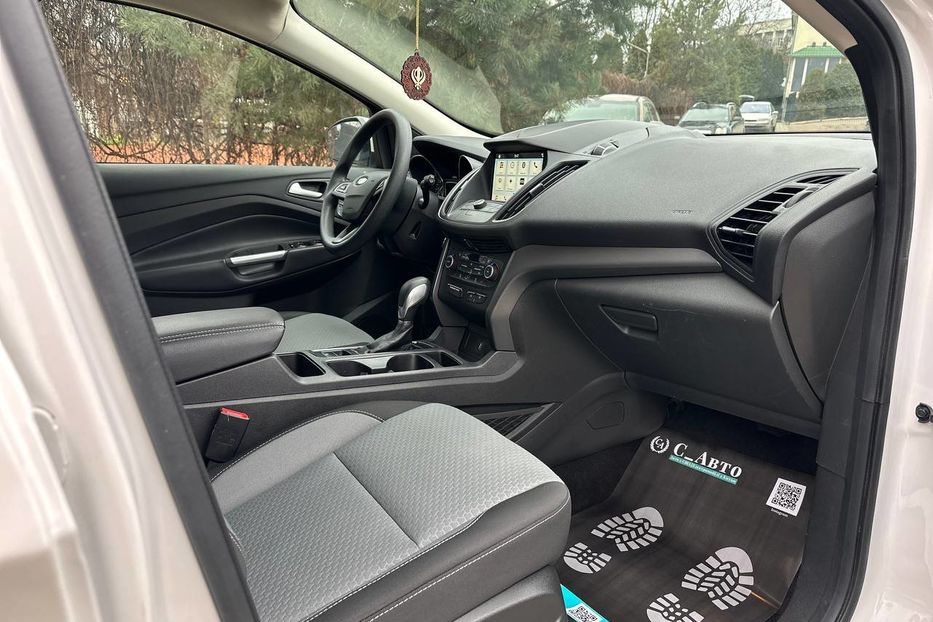 Продам Ford Escape 2019 года в Черновцах