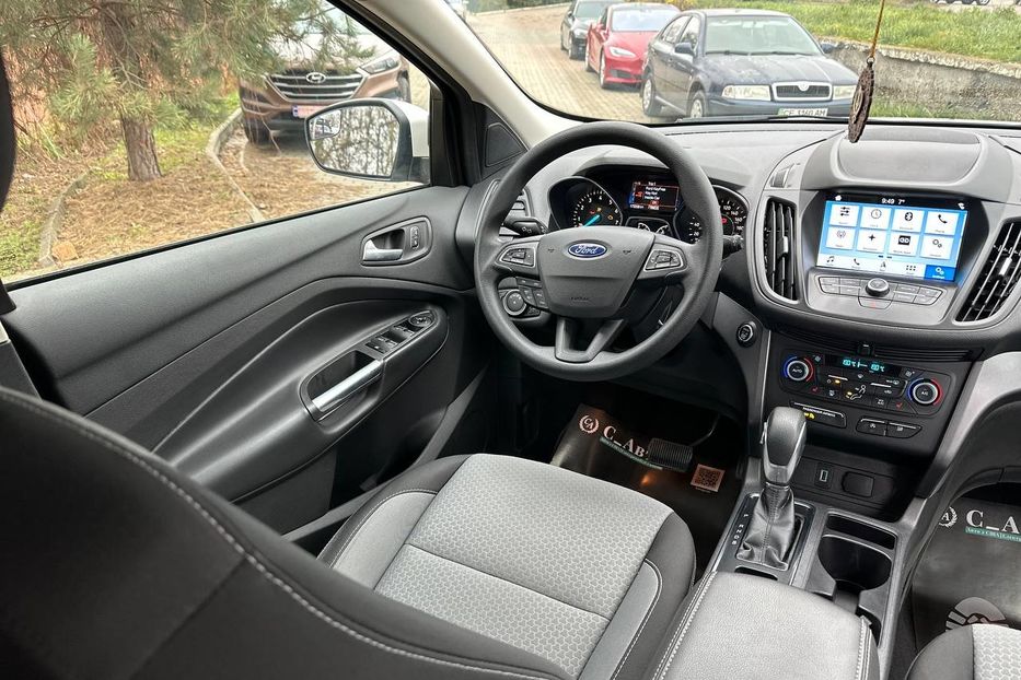 Продам Ford Escape 2019 года в Черновцах
