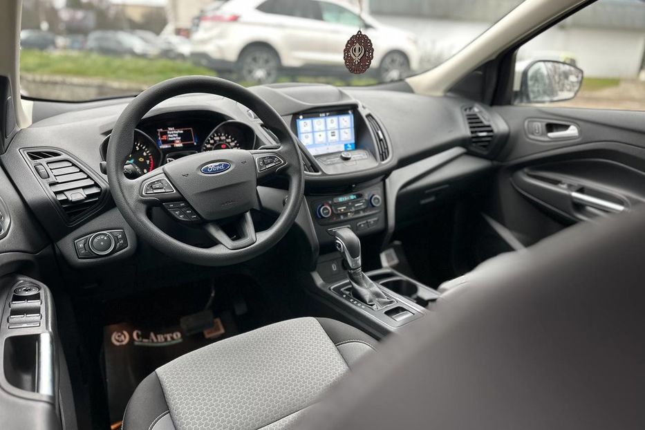 Продам Ford Escape 2019 года в Черновцах