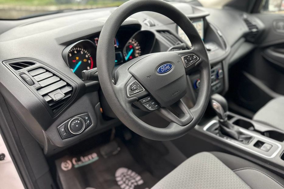 Продам Ford Escape 2019 года в Черновцах