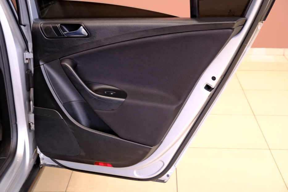 Продам Volkswagen Passat B6 2007 года в Одессе