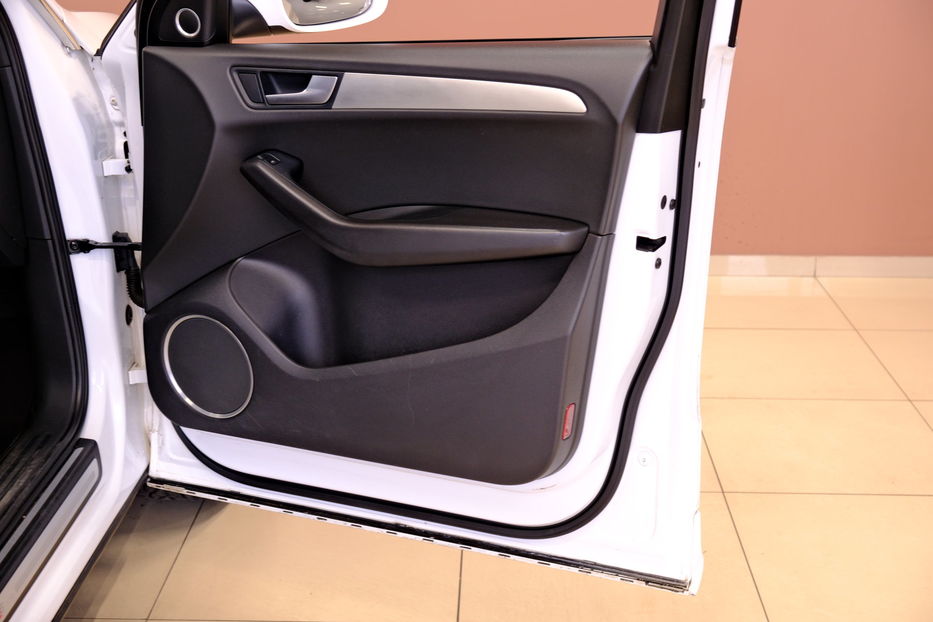 Продам Audi Q5 2012 года в Одессе