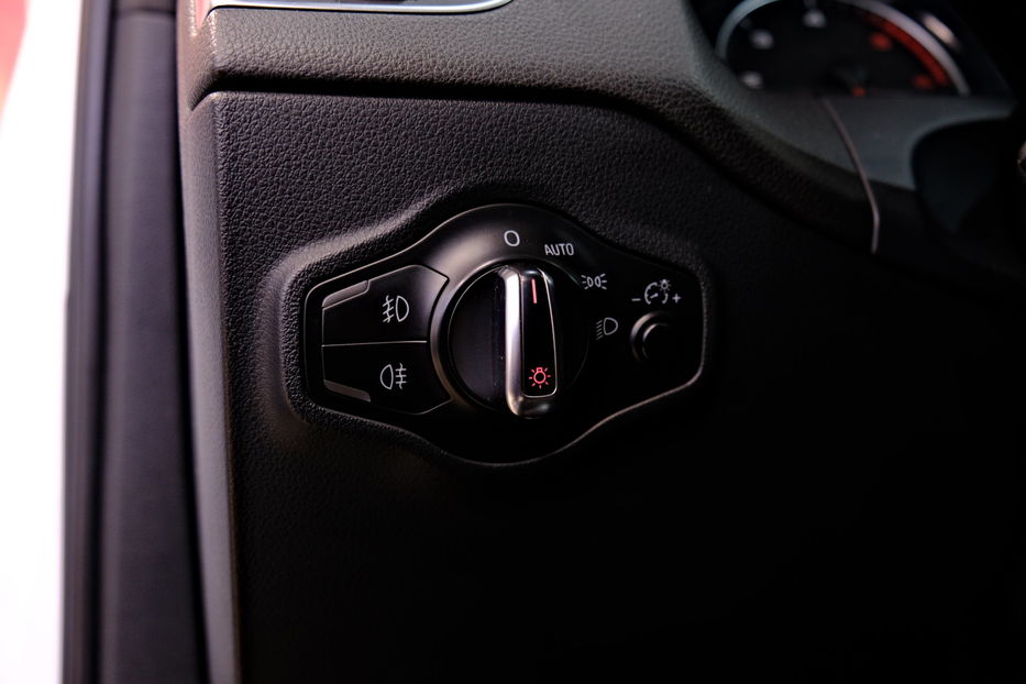 Продам Audi Q5 2012 года в Одессе