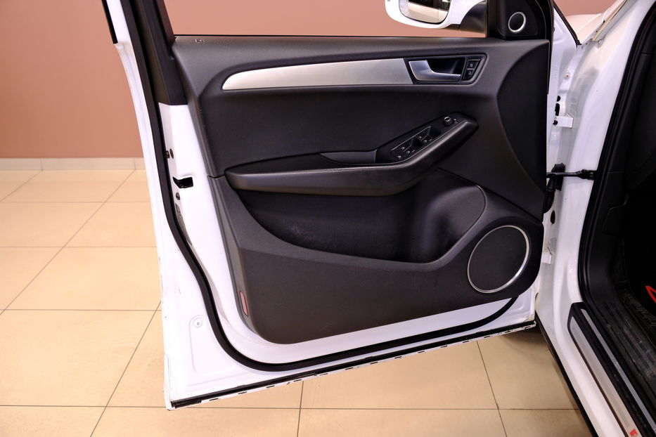 Продам Audi Q5 2012 года в Одессе