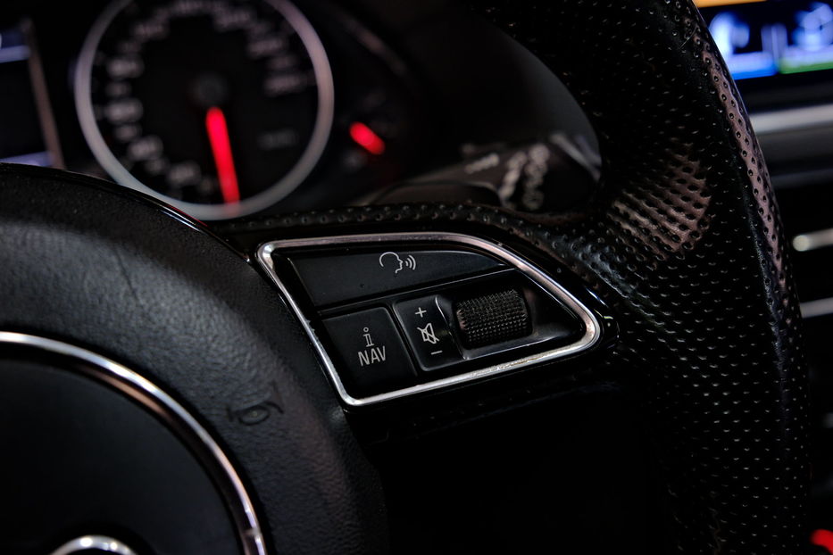 Продам Audi Q5 2012 года в Одессе