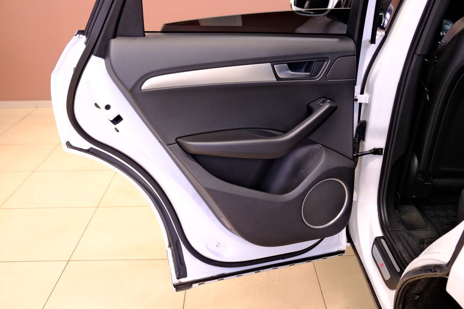 Продам Audi Q5 2012 года в Одессе