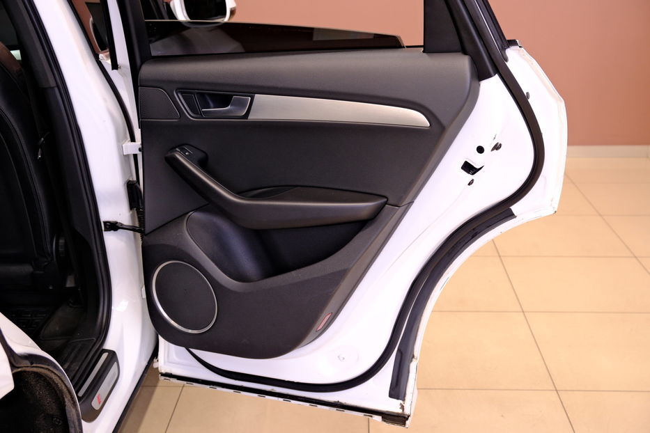 Продам Audi Q5 2012 года в Одессе