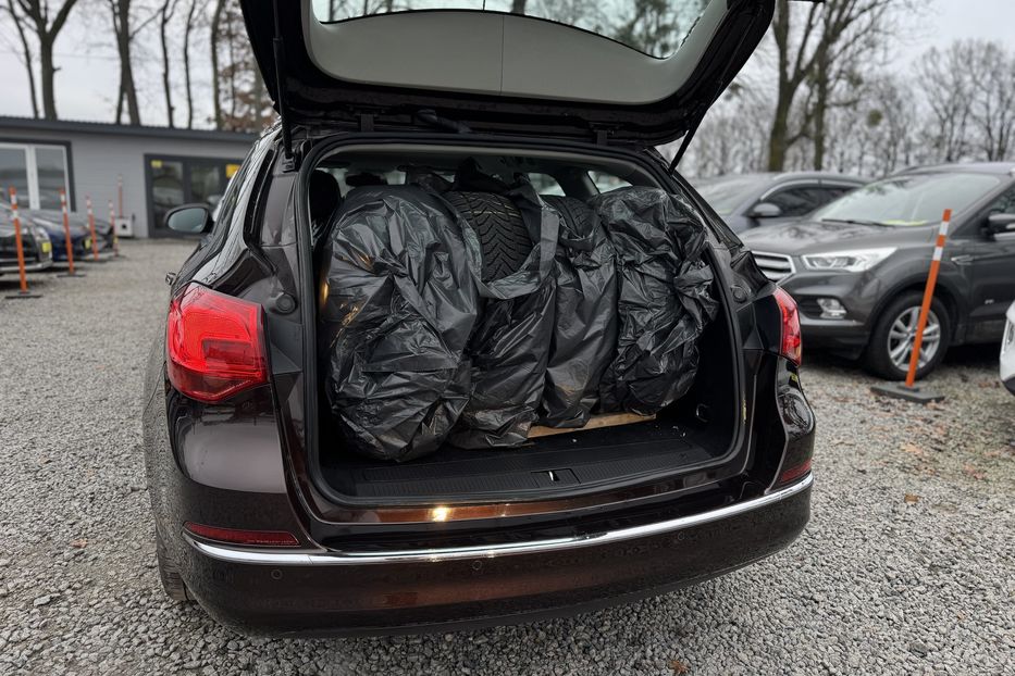 Продам Opel Astra J COMIS 2012 года в г. Умань, Черкасская область