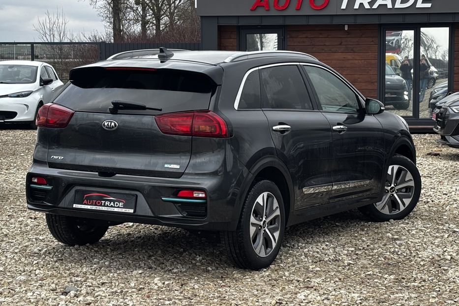 Продам Kia Niro 64 квт  авто у Львові  2021 года в Львове