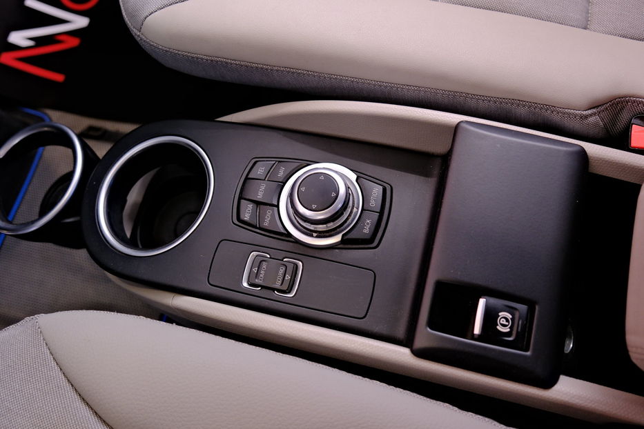 Продам BMW I3 2015 года в Одессе