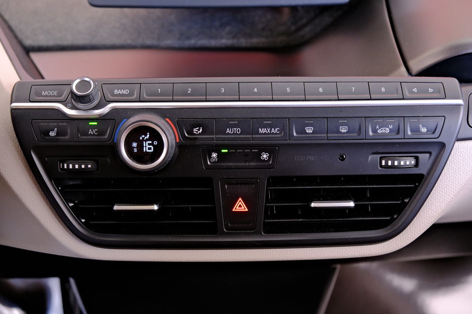 Продам BMW I3 2015 года в Одессе