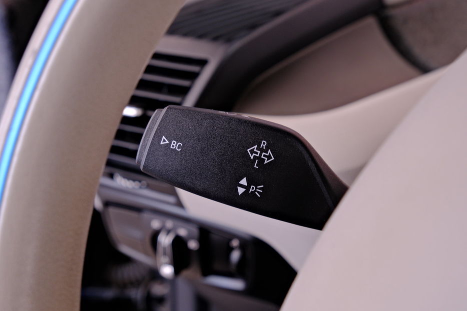 Продам BMW I3 2015 года в Одессе