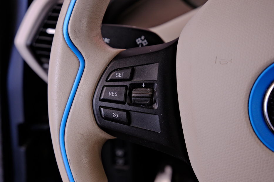 Продам BMW I3 2015 года в Одессе