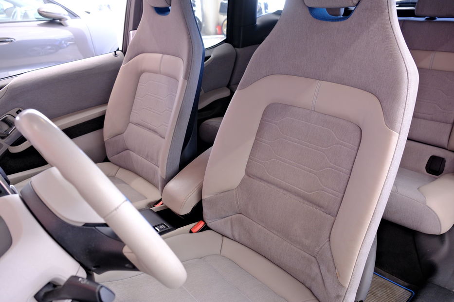 Продам BMW I3 2015 года в Одессе