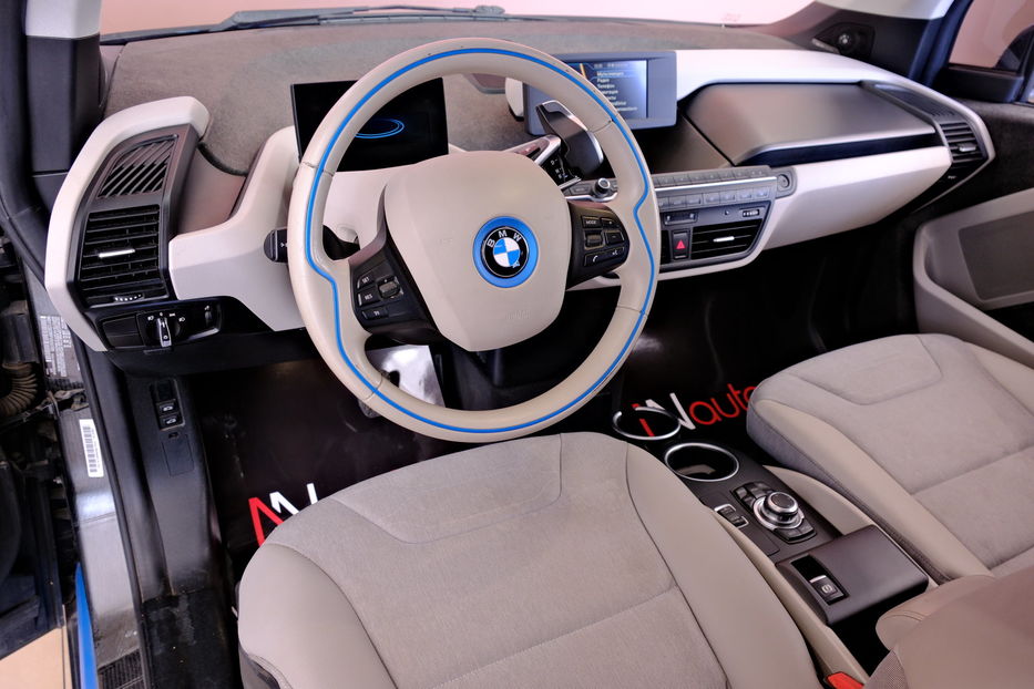 Продам BMW I3 2015 года в Одессе