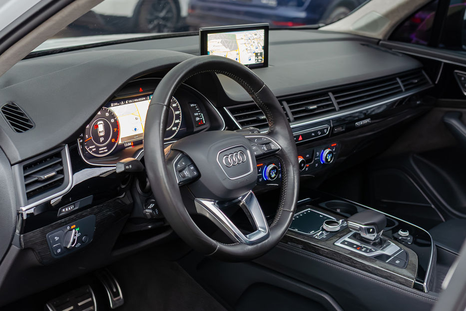 Продам Audi Q7 3.0TFSI QUATTRO 2016 года в Киеве