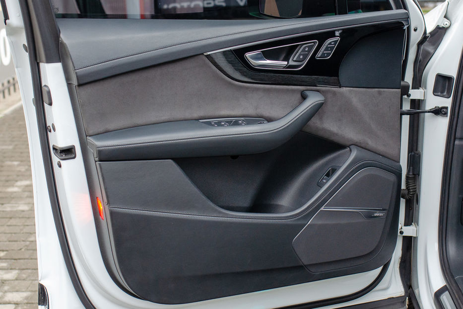 Продам Audi Q7 3.0TFSI QUATTRO 2016 года в Киеве