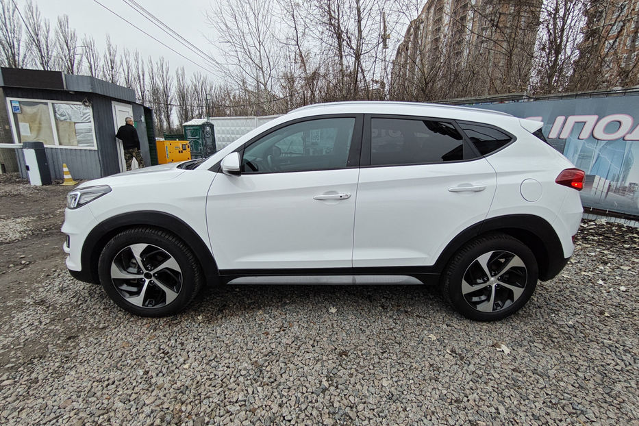 Продам Hyundai Tucson 2.4 GDI АТ (181 к.с.) 2018 года в Киеве