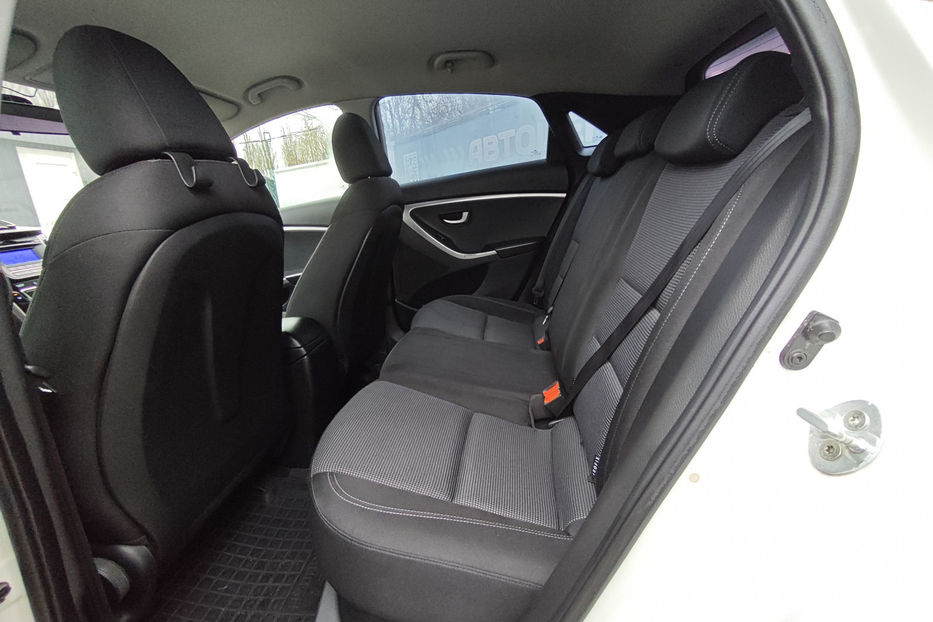 Продам Hyundai i30  1.4 MT (107 к.с.) 2013 года в Киеве