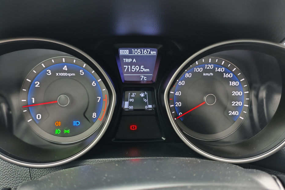 Продам Hyundai i30  1.4 MT (107 к.с.) 2013 года в Киеве