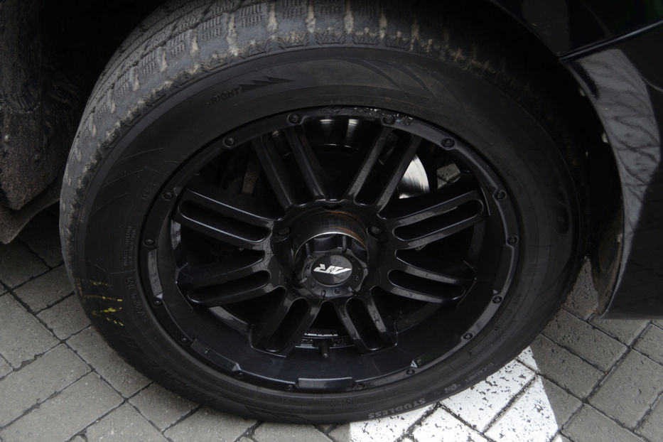 Продам Toyota Land Cruiser 200 4.5 TD 4WD AT (235 л.с.) 2010 года в Киеве