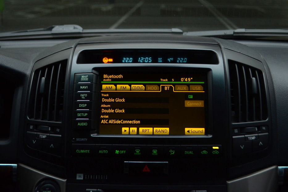 Продам Toyota Land Cruiser 200 4.5 TD 4WD AT (235 л.с.) 2010 года в Киеве