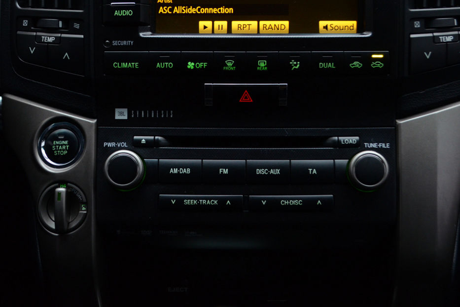 Продам Toyota Land Cruiser 200 4.5 TD 4WD AT (235 л.с.) 2010 года в Киеве