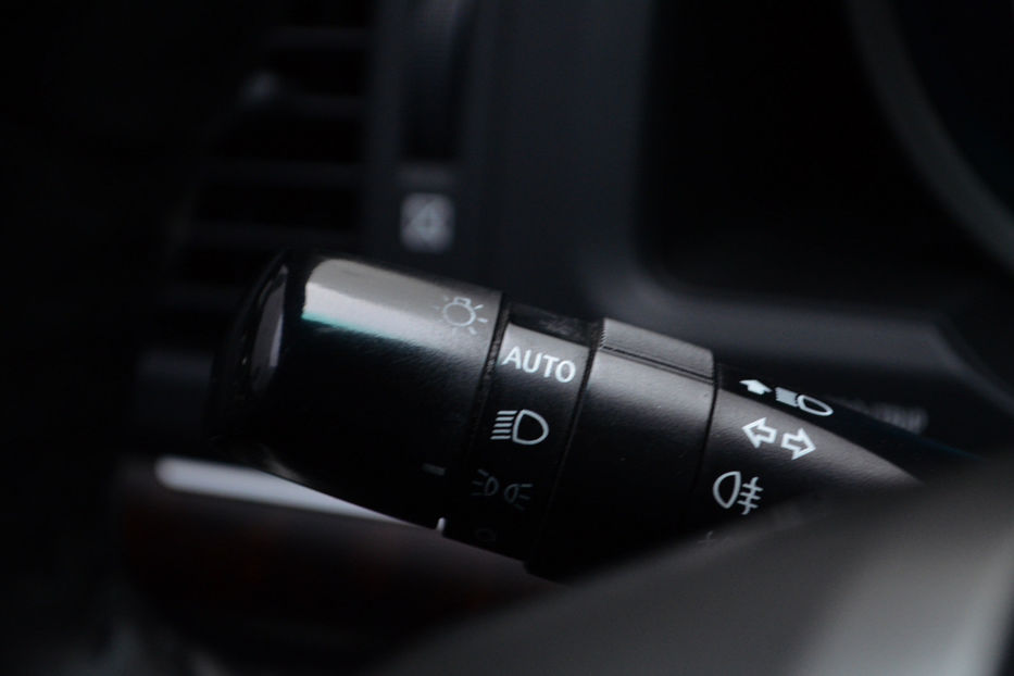 Продам Toyota Land Cruiser 200 4.5 TD 4WD AT (235 л.с.) 2010 года в Киеве